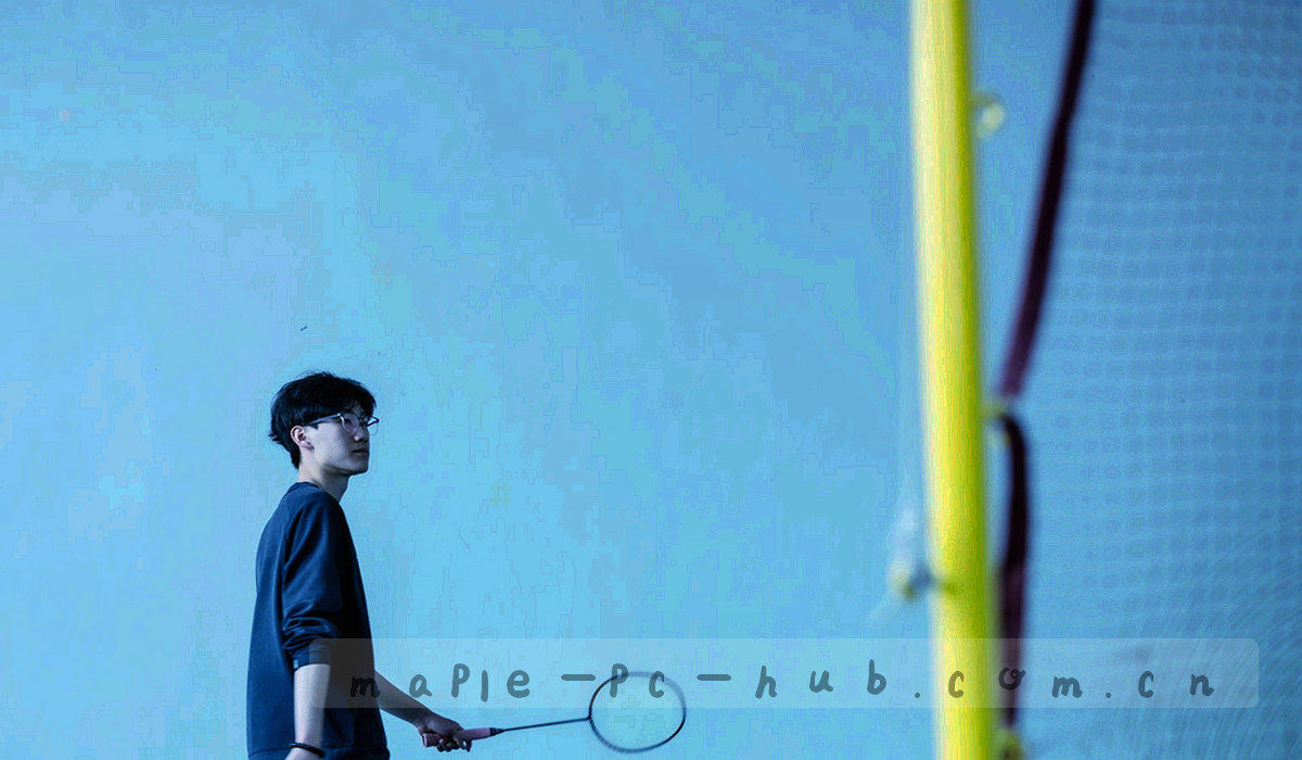 由细线与光点构成的抽象数据流纹理，冷蓝色调，无文字与人物